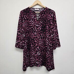 Quacker Factory Animal Print Tunic Blouse Top Size Large Assymetrical Gold Rings